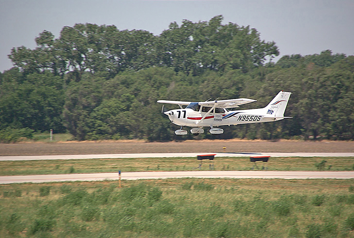 MTSU students' Cessna Skyhawk lands at an airport.