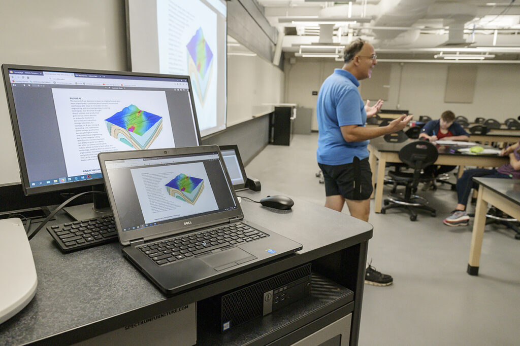 Middle Tennessee State University geosciences professor Mark Abolins’ structural geology class this fall on the MTSU campus in Murfreesboro, Tenn., will utilize PE Limited 2024 Midland Valley MOVE software, a $2.76 million in-kind donation, that will improve groundwater exploration techniques in the classroom and boost their career opportunities. (MTSU file photo by Andy Heidt)

