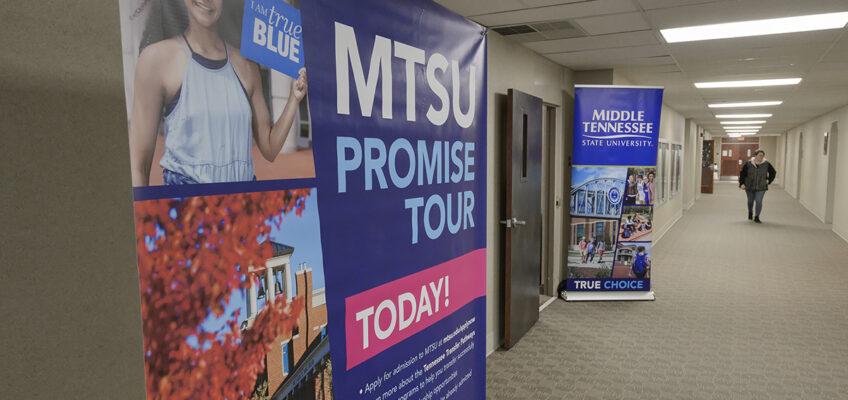 Prospective transfer transfer students can follow the signs to any of the upcoming “MTSU Promise Tour” events at community colleges across Tennessee from Jan. 24 through Feb. 9. MTSU admissions transfer staff will assist with the transfer process at Motlow State in Smyrna, Volunteer State in Gallatin, Columbia State, Pellissippi State in Knoxville, Cleveland State, Chattanooga State, Nashville State, Jackson State and Dyersburg State. Each Promise Tour event will be held from 10 a.m. to 1 p.m. local time. (MTSU file photo by Andy Heidt)