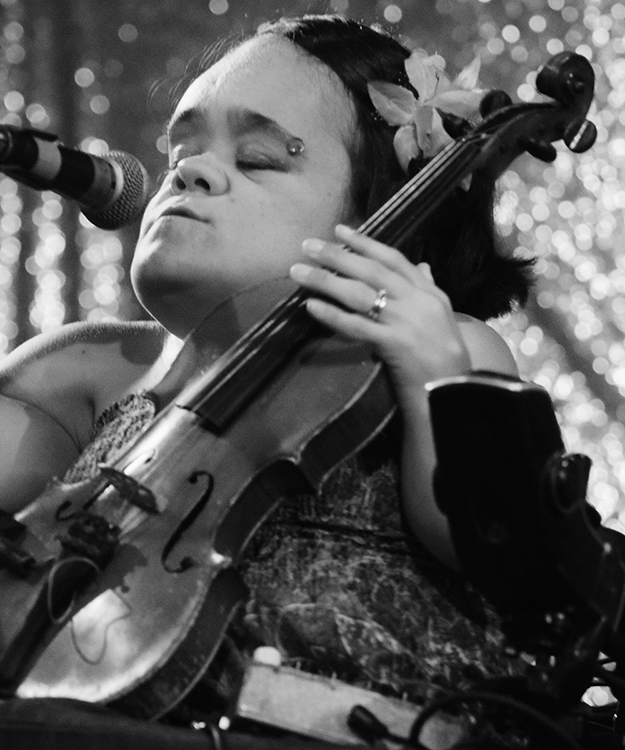 Multitalented musician Gaelynn Lea, winner of National Public Radio’s Tiny Desk Concerts, is the special guest performer at Borderless Arts Tennessee's 2020 Young Soloist Competition, which premieres online Friday, Oct. 30, at 5 p.m. Central at https://borderlessartstn.org. MTSU communication studies students are playing multiple roles in the showcase, which has been held at the university since 2012 and is being held online this year because of the pandemic. (photo courtesy of Bartek Buczkowski)