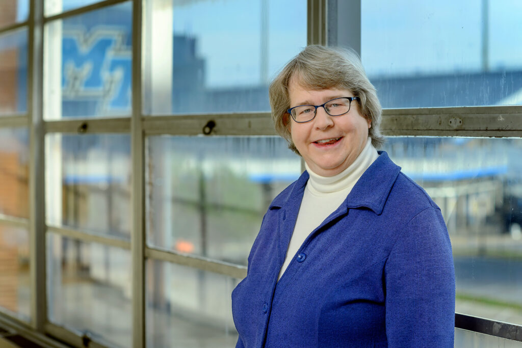 Dovie Kimmins, Mathematical Sciences faculty profile at KOM. (Photo: J. Intintoli)