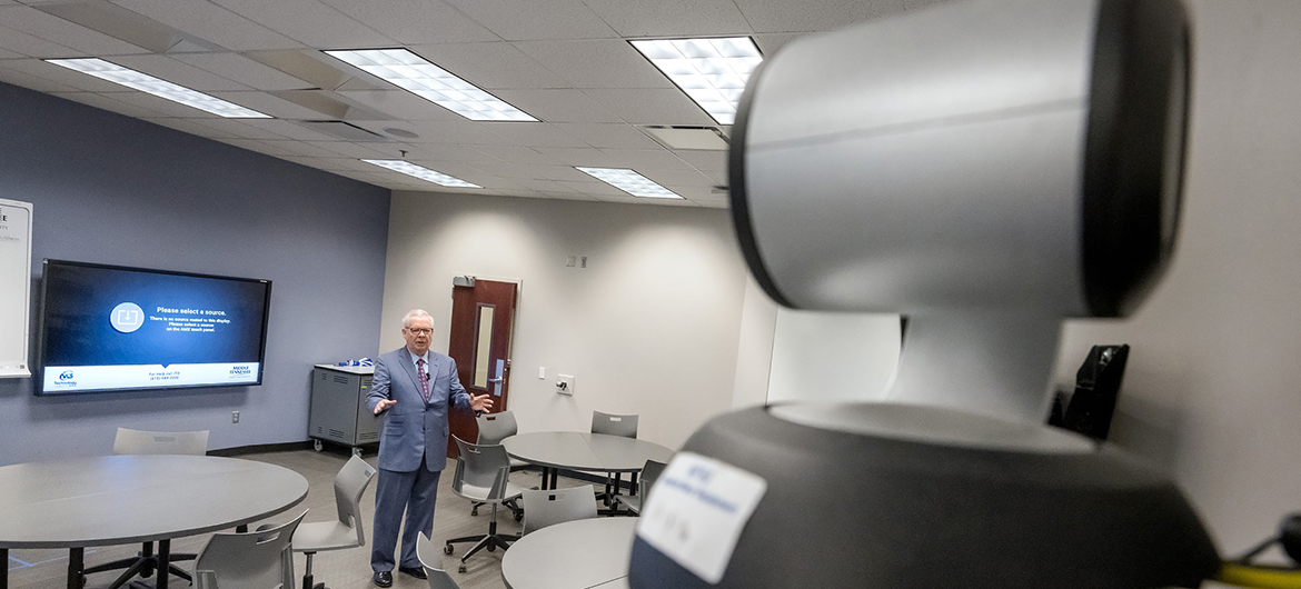 In this Spring 2020 file photo, Steve Overton records his Dale Carnegie lecture for an online class. (MTSU photo)