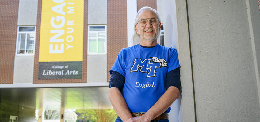 Alvin Knox, a lecturer of English, teaches Expository Writing and Introduction to Literature, two MT Engage courses. (MTSU photo by J. Intintoli)