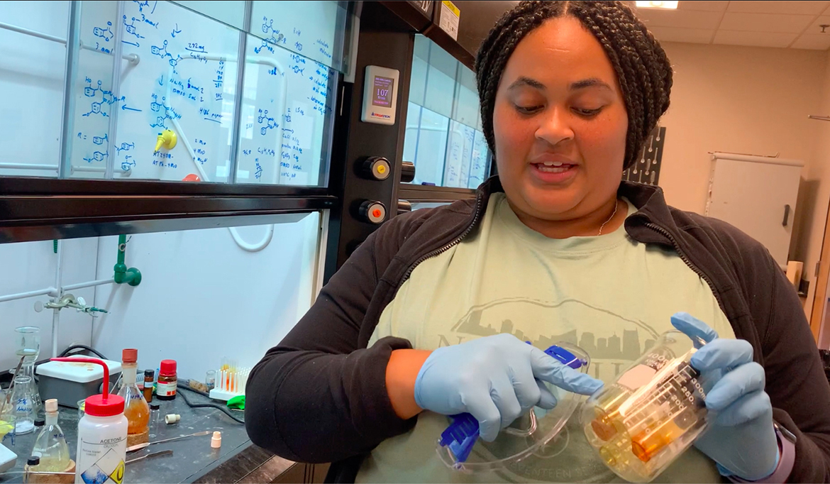 Shown recently in an MTSU Science Building chemistry lab, Hannah Michael of Hampton, New Hampshire, a junior at St. Joseph’s College in Standish, Maine, said the NSF REU experience has “allowed me to have opportunities I might not have at my school.” The students received pointers for resumes and more and were mentored by MTSU faculty during their NSF undergraduate research experience that ended July 29. (MTSU photo by Randy Weiler)