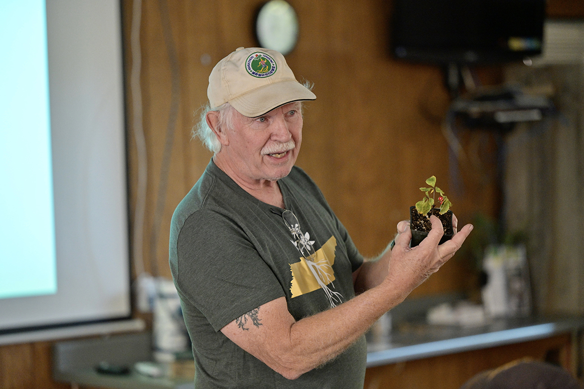 Bob Beyfuss, a retired New York State ginseng specialist for the Cornell University Cooperative Extension and one of the country’s leading experts, explains the American ginseng growing process to those attending the Middle Tennessee State University International Ginseng Institute Ginseng Workshop and Demo Day at Barfield Crescent Park’s Wilderness Station in Murfreesboro, Tenn. More than 40 people from across the state and beyond attended the special event. (MTSU photo by Andy Heidt)