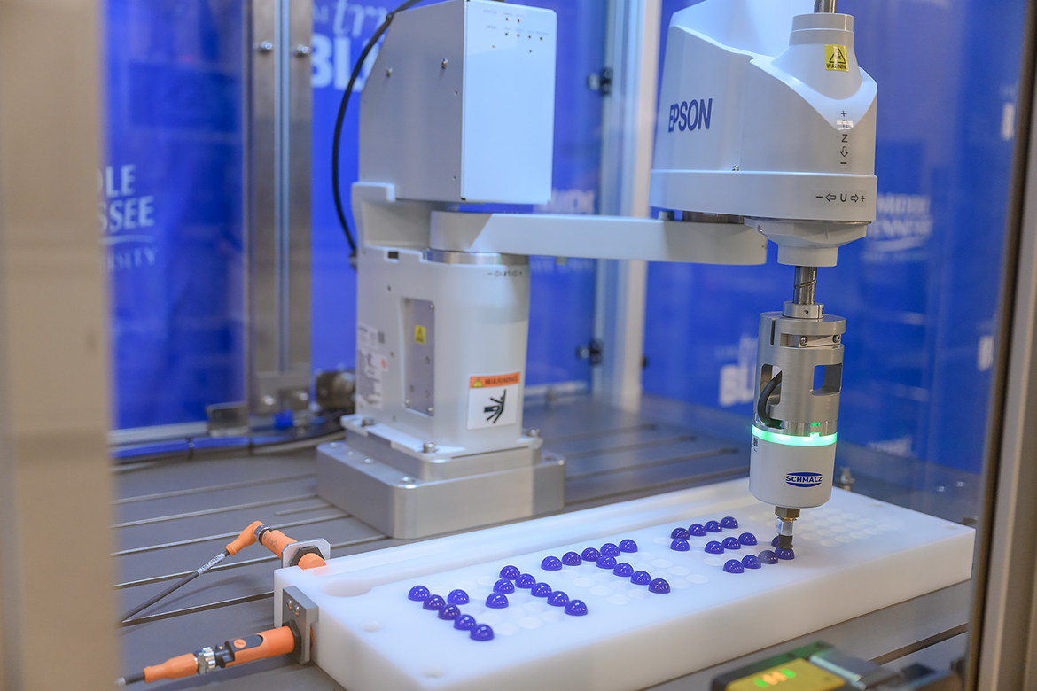 New robotics equipment spells out “MTSU” in a simulation performed during the fall 2023 semester in a Voorhies Engineering Technology laboratory. Middle Tennessee State University’s Engineering Technology Department received equipment valued at nearly $920,000 from Dexcom that students will begin utilizing during the fall semester starting in August. Automation Nth, another partner, committed $100,000 in equipment and services to upgrade the units. (MTSU photo by J. Intintoli)
