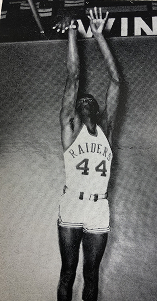 Cleveland, Tenn., native Terry Scott played basketball for coach Ken Trickey and ran track for coach Dean Hayes. He won 465 games and three state championships during a 40-year career in education in Oklahoma. (File photo by MT Athletic Communications)