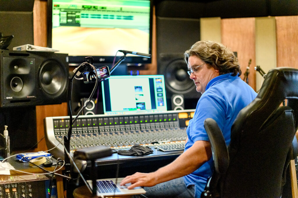 Bill Crabtree Recording Industry faculty profile. (Photo: J. Intintoli)