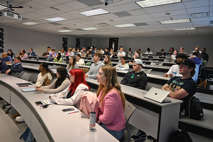 Middle Tennessee State University students in the class of assistant marketing professor Gaia Rancati give feedback via Zoom to Rick Super, senior content strategist for the Gannett/USA Today network about their participation in the inaugural Ad-Meter/USA Today effort to rate Super Bowl 58 commercials. (Photo courtesy of Middle Tennessee State University)