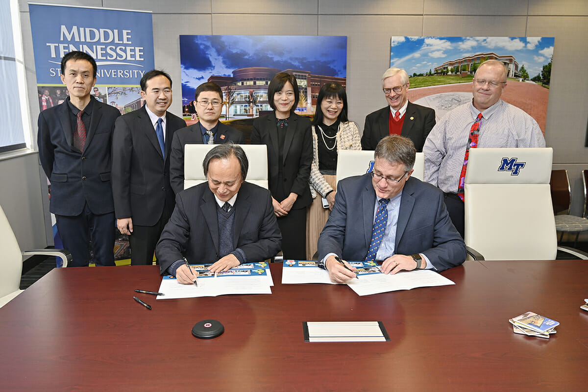 MTSU, Guangxi sign medicinal research agreement
