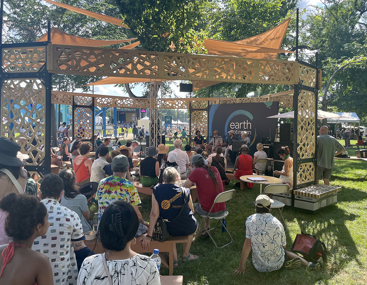 The crowd gathered at the Smithsonian National Folklife Festival earlier this year listens as a panel, including MTSU’s Iris Gao, discusses ginseng. Gao is the director of MTSU’s International Ginseng Institute. (MTSU photo by Ethan Swiggart)