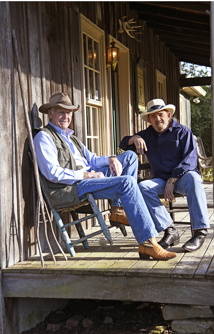 David Wright, left, and Chuck Creasy, who share their story in “Vietnam: 2 Soldiers, 2 Artists, 2 Journeys Then and Now,” will be on the MTSU campus Monday, Nov. 21, to talk about their veterans-to-artists lives. Both live in Gallatin, Tenn., and served in Vietnam in the 1960s. (Submitted photo)