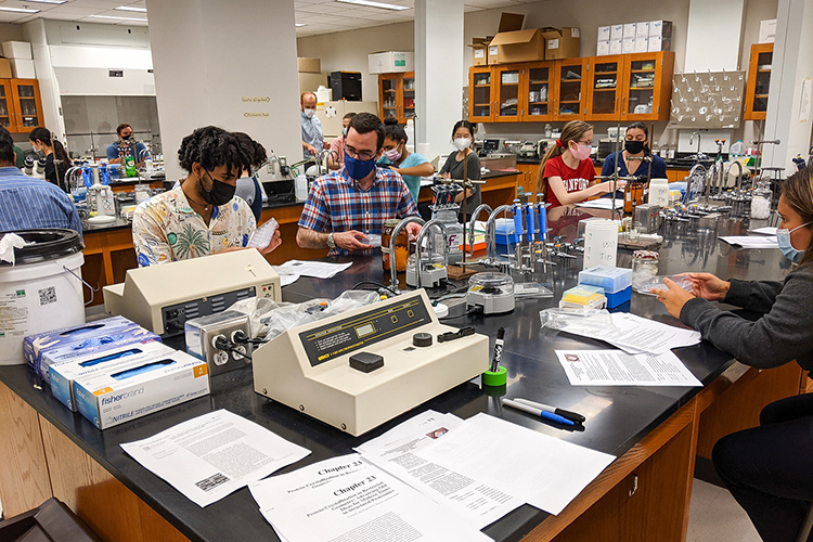 Middle Tennessee State University faculty and chemistry undergraduate students who earned the National Science Foundation Research Experience for Undergraduates grant took a workshop at the University of Alabama in Huntsville taught by UAH professor Joseph Ng on June 25, 2021. (Photo courtesy of Adrienne Friedli)